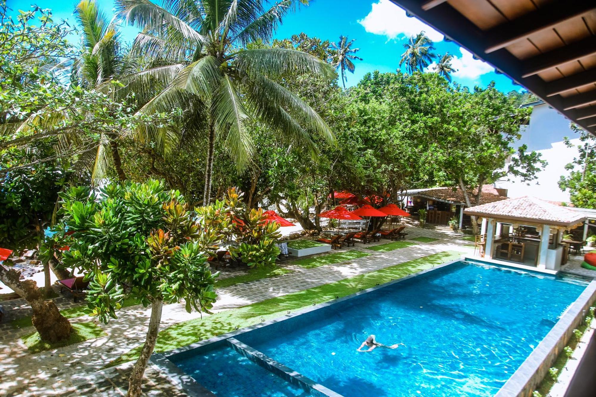 Surf Sea Breeze Hotell Mirissa Eksteriør bilde
